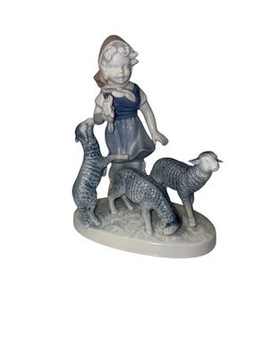 Vintage Gerold Porzellan Bavaria Girl With Lambs Figurine Western Germany
